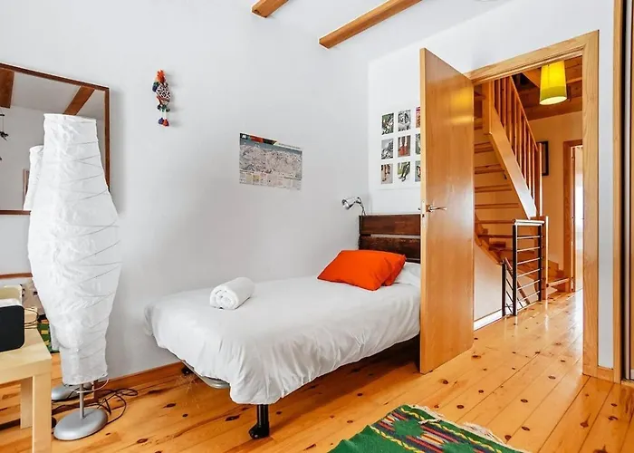 Semesterbostad Austen - By Cardi *